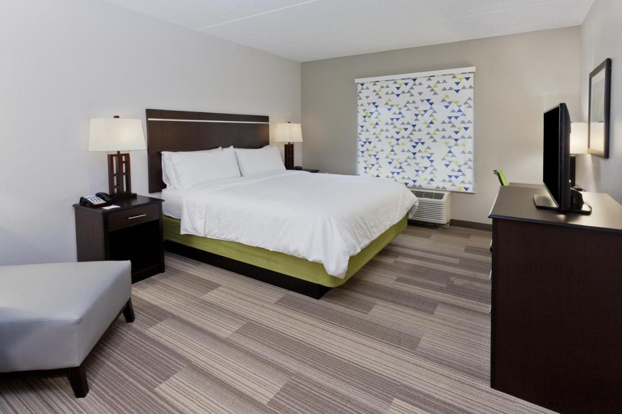 Hotel Express & Boyd-cooper Parkway By Ihg Montgomery