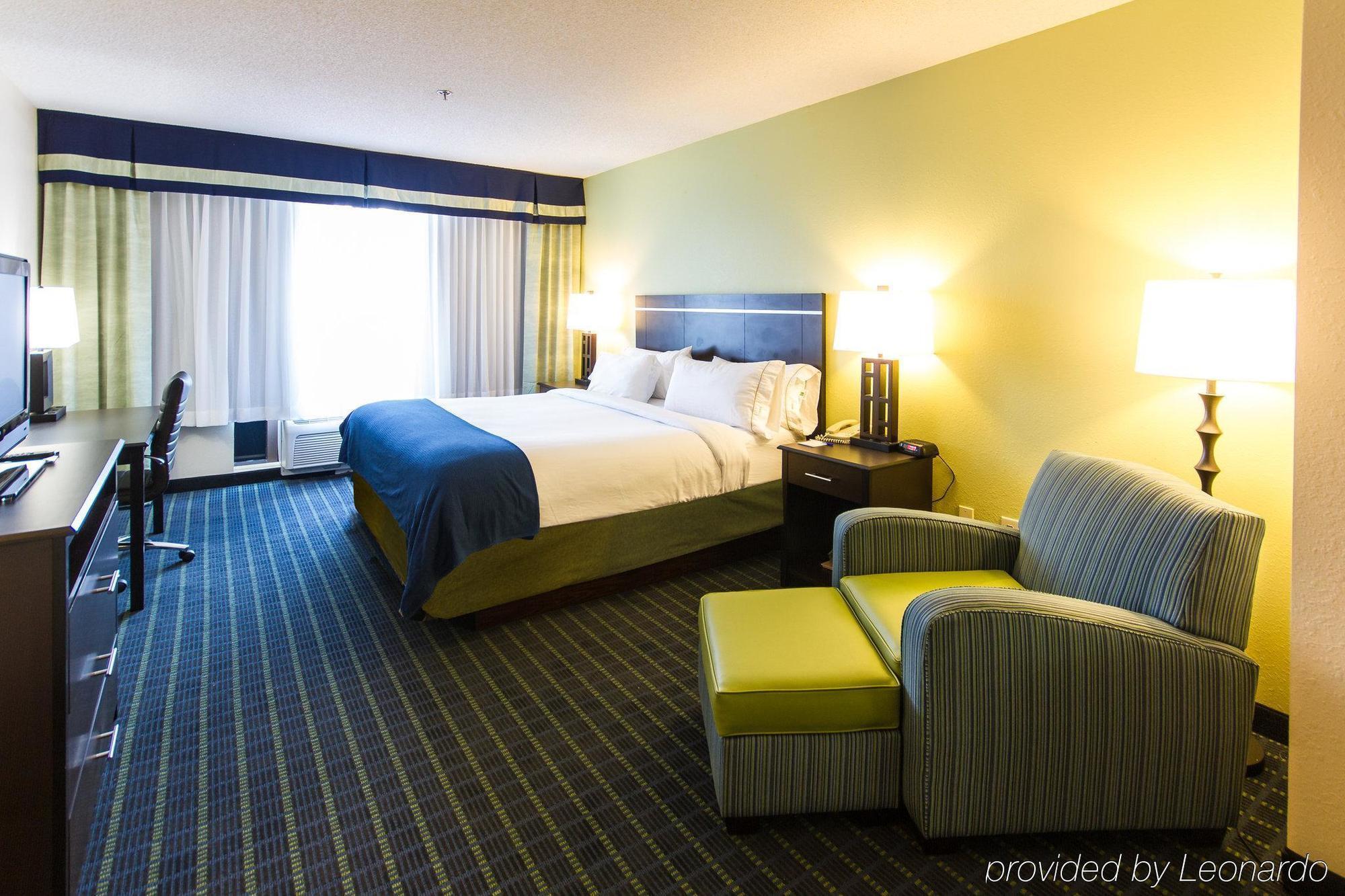 Hotel Express & Boyd-cooper Parkway By Ihg Montgomery