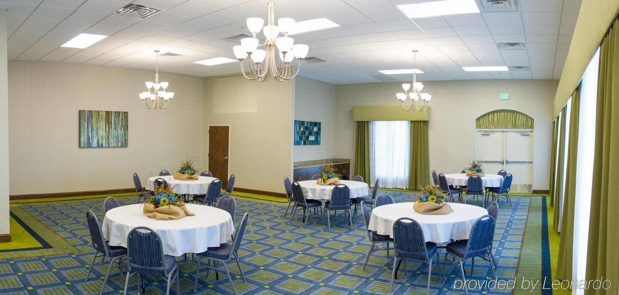Express & Boyd-cooper Parkway By Ihg Hotel 2*