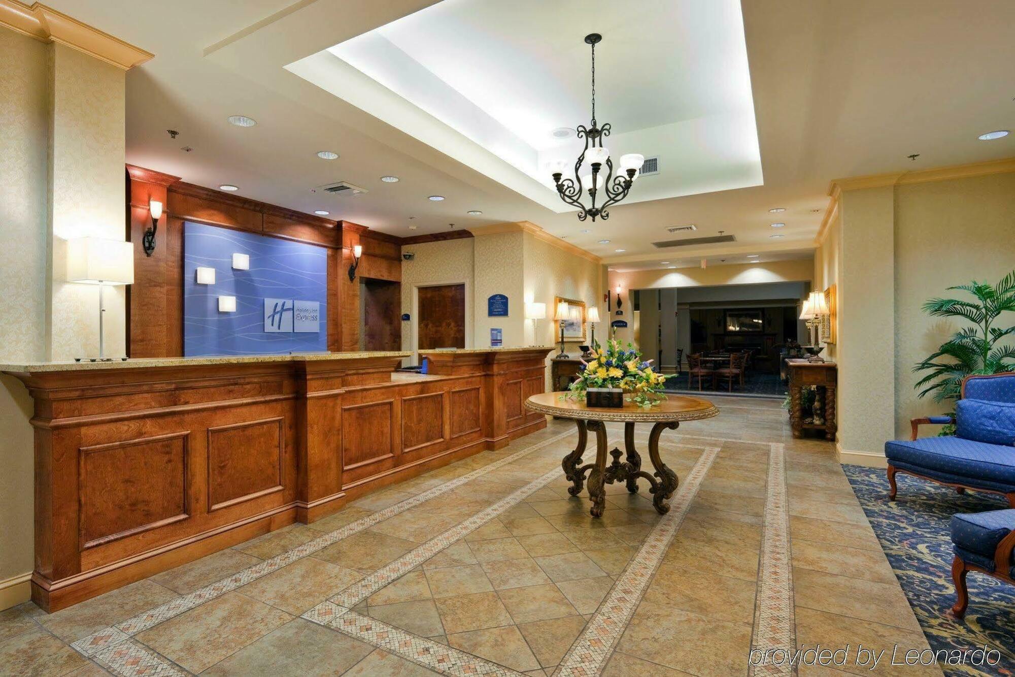 Hotel Express & Boyd-cooper Parkway By Ihg