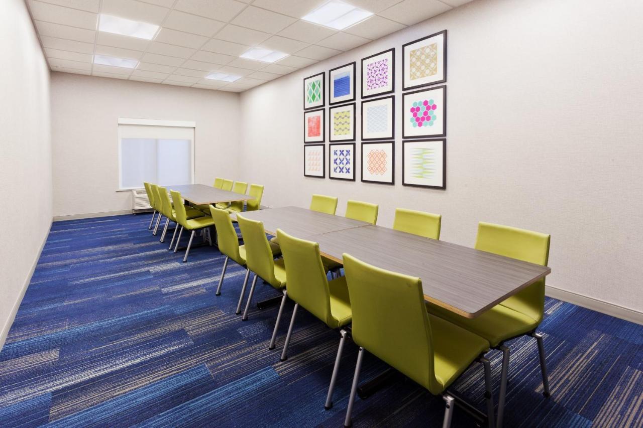 Express & Boyd-cooper Parkway By Ihg 2*
