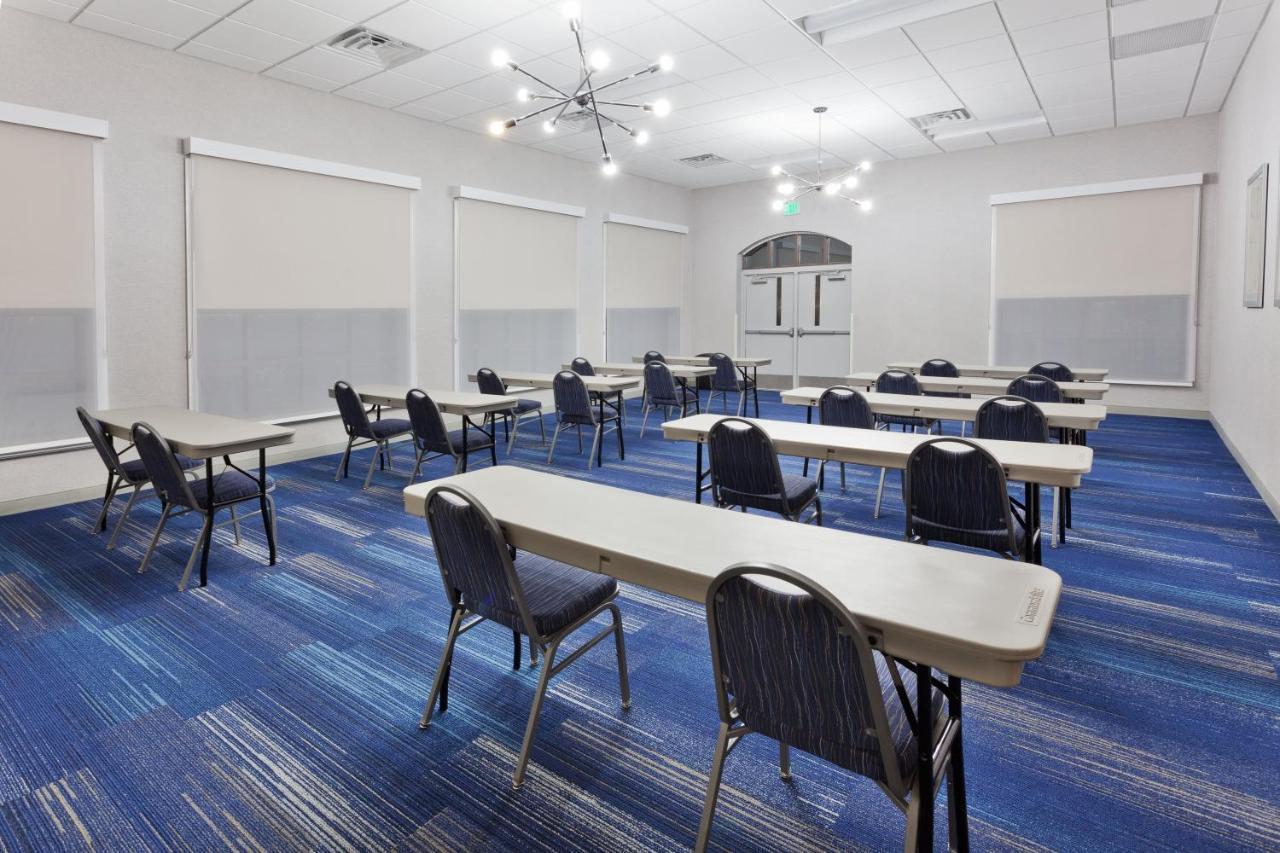 Express & Boyd-cooper Parkway By Ihg 2*