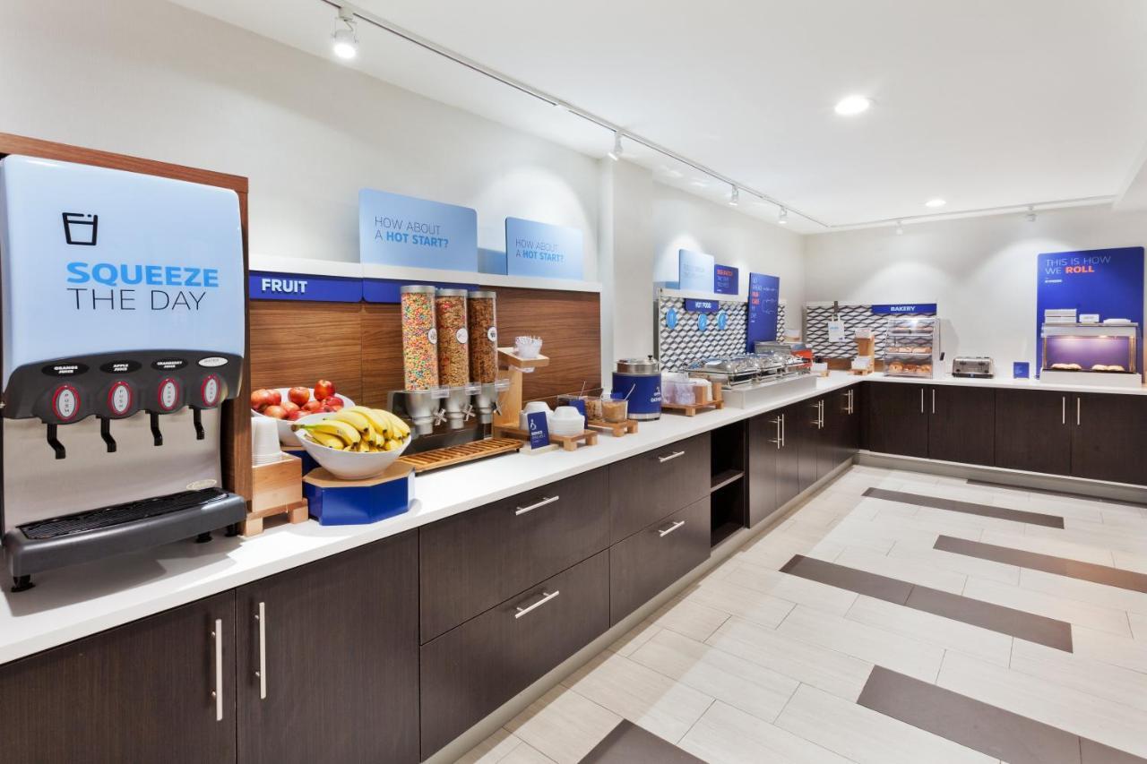 Hotel Express & Boyd-cooper Parkway By Ihg 2*