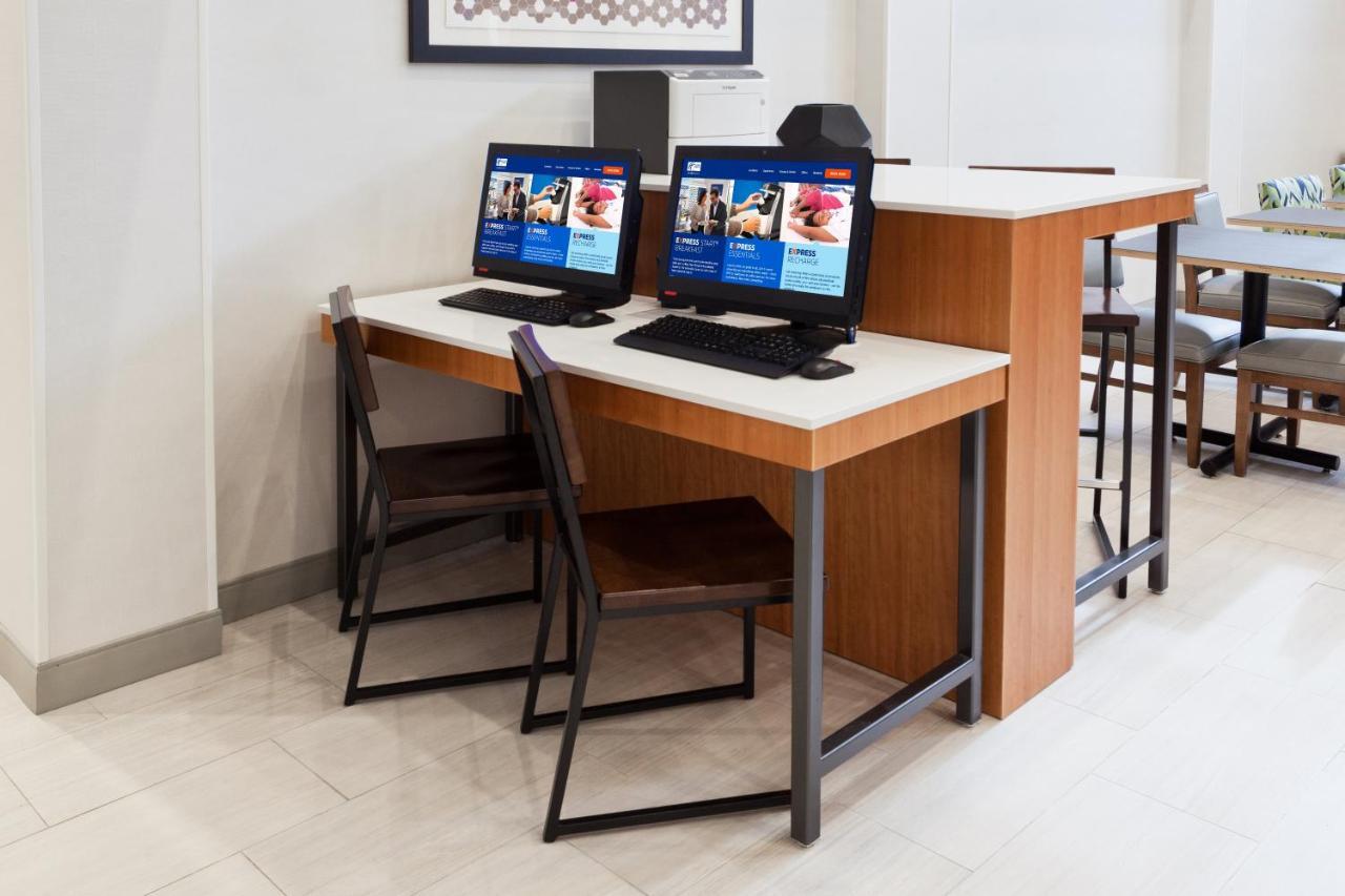 Express & Boyd-cooper Parkway By Ihg Hotel Montgomery
