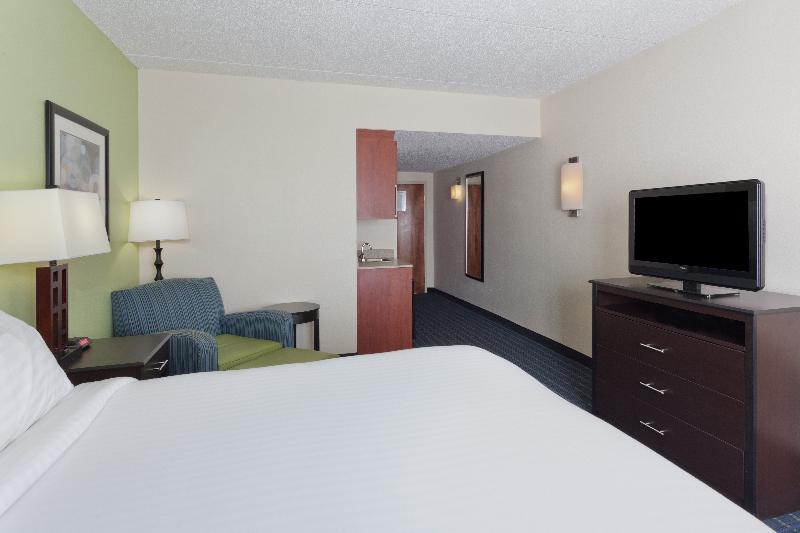Express & Boyd-cooper Parkway By Ihg Montgomery