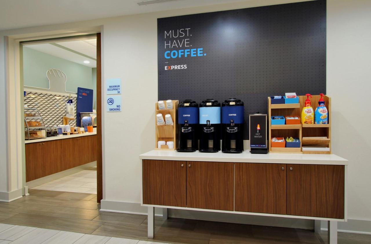 Hotel Express & Boyd-cooper Parkway By Ihg Montgomery